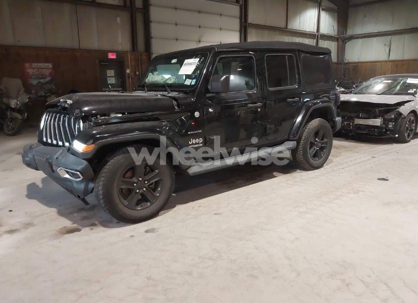 Photo 2 of 2019 Jeep Wrangler UNLIMITED SAHARA 4X4 (VIN 1C4HJXEG9KW579682)