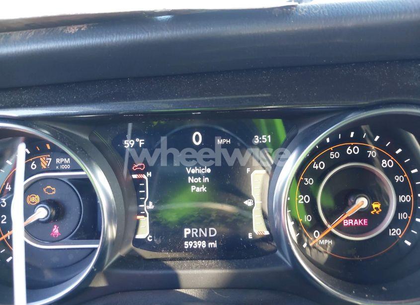 Photo 15 of 2020 Jeep Wrangler UNLIMITED SAHARA ALTITUDE 4X4 (VIN 1C4HJXEG9LW300801)