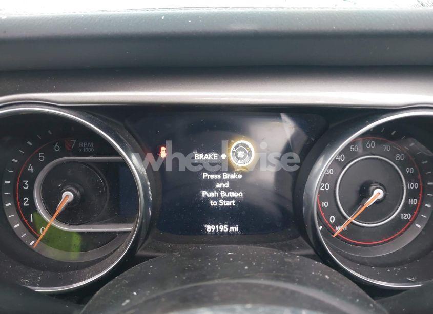 Photo 7 of 2019 Jeep Wrangler UNLIMITED SAHARA (VIN 1C4HJXEGXKW589329)