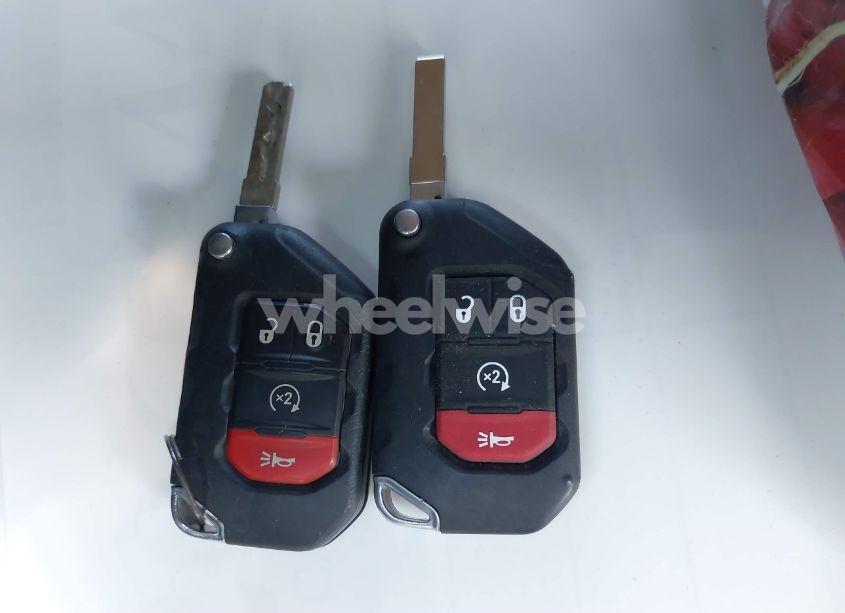 Photo 11 of 2020 Jeep Wrangler UNLIMITED SAHARA 4X4 (VIN 1C4HJXEGXLW118444)