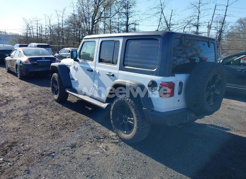 Photo 3 of 2020 Jeep Wrangler UNLIMITED SAHARA 4X4 (VIN 1C4HJXEGXLW118444)