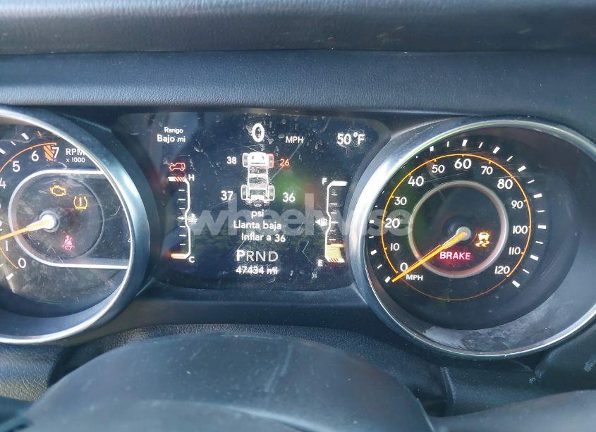 Photo 7 of 2020 Jeep Wrangler UNLIMITED SAHARA 4X4 (VIN 1C4HJXEGXLW118444)