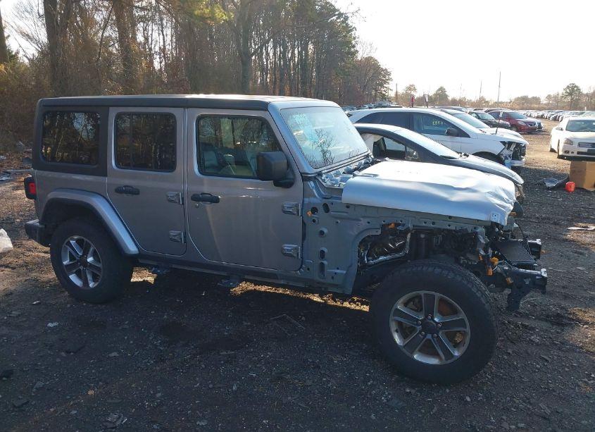 Photo 13 of 2020 Jeep Wrangler UNLIMITED SAHARA 4X4 (VIN 1C4HJXEGXLW193547)