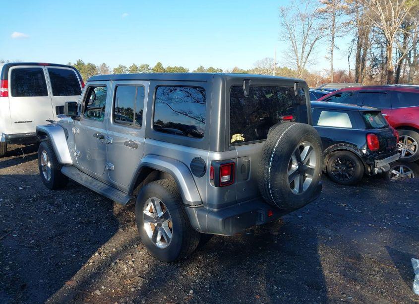 Photo 3 of 2020 Jeep Wrangler UNLIMITED SAHARA 4X4 (VIN 1C4HJXEGXLW193547)