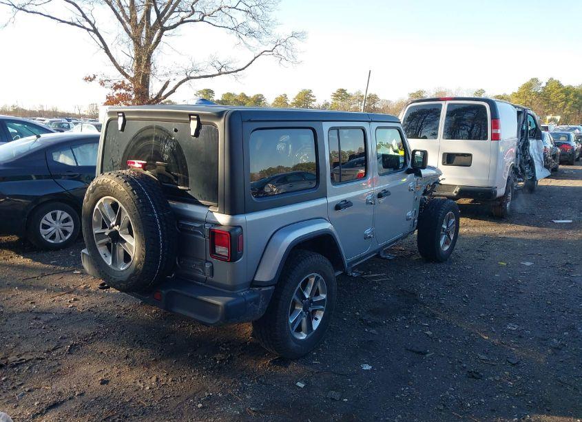 Photo 4 of 2020 Jeep Wrangler UNLIMITED SAHARA 4X4 (VIN 1C4HJXEGXLW193547)