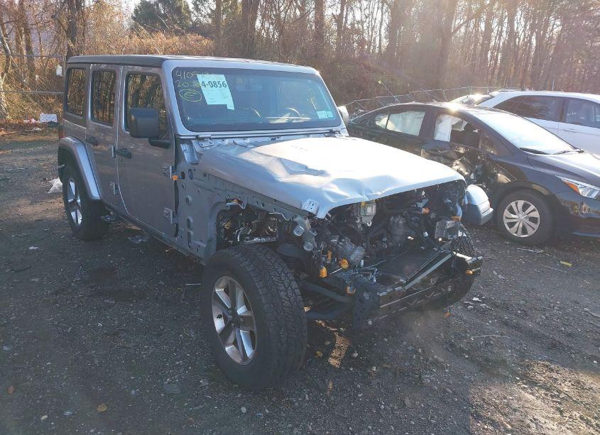 Photo 6 of 2020 Jeep Wrangler UNLIMITED SAHARA 4X4 (VIN 1C4HJXEGXLW193547)