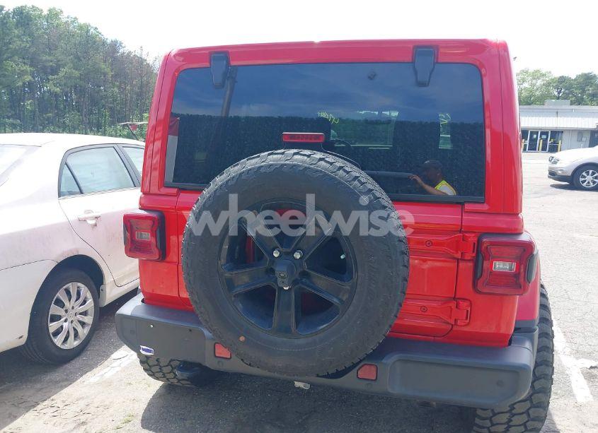 Photo 16 of 2021 Jeep Wrangler UNLIMITED SAHARA 4X4 (VIN 1C4HJXEGXMW631033)