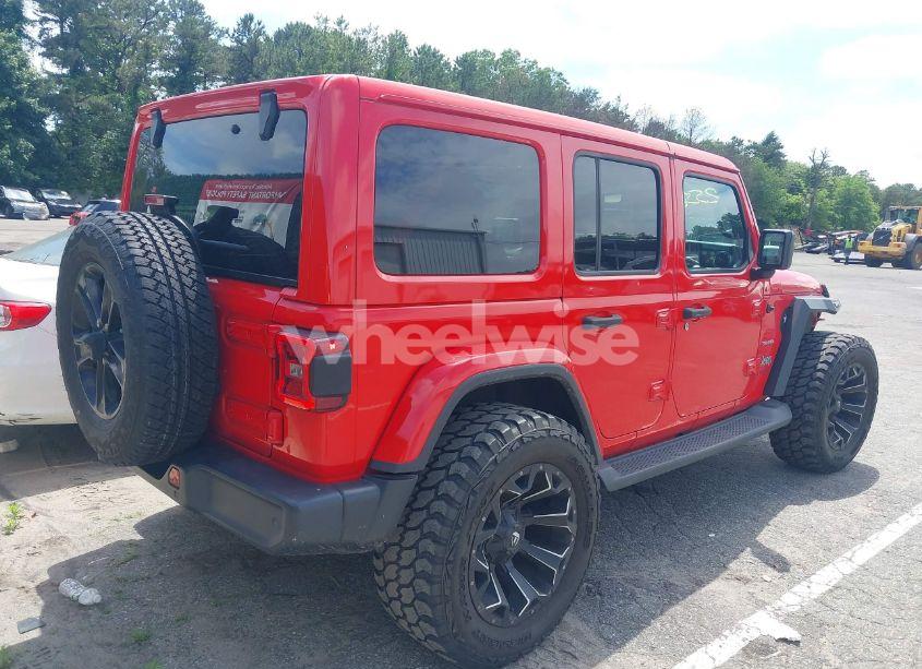 Photo 4 of 2021 Jeep Wrangler UNLIMITED SAHARA 4X4 (VIN 1C4HJXEGXMW631033)