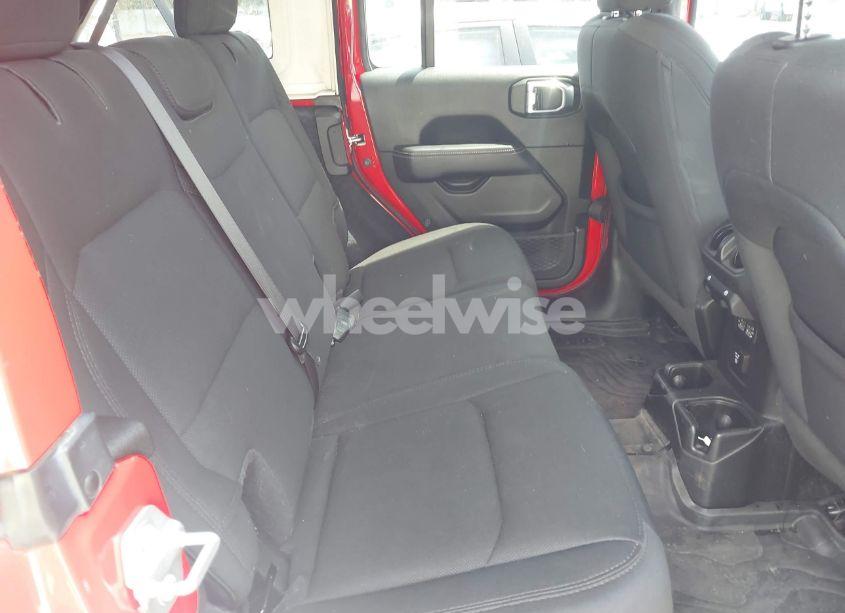 Photo 8 of 2021 Jeep Wrangler UNLIMITED SAHARA 4X4 (VIN 1C4HJXEGXMW631033)