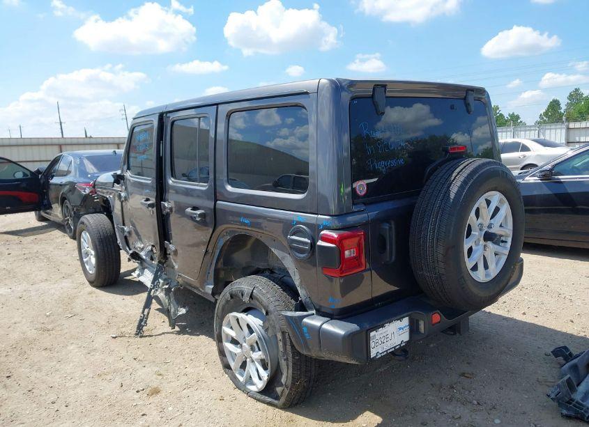 Photo 3 of 2020 Jeep Wrangler UNLIMITED SAHARA ALTITUDE 4X4 (VIN 1C4HJXEM3LW336943)