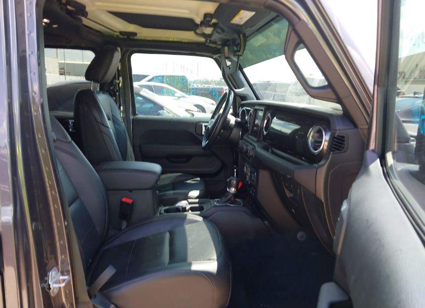 Photo 5 of 2020 Jeep Wrangler UNLIMITED SAHARA ALTITUDE 4X4 (VIN 1C4HJXEM3LW336943)
