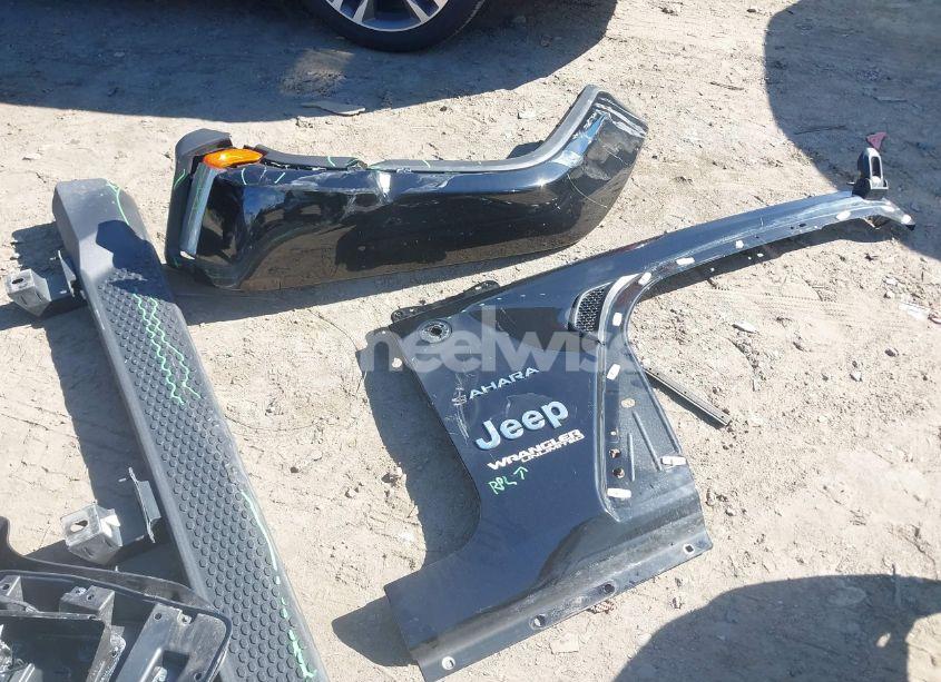 Photo 12 of 2021 Jeep Wrangler UNLIMITED SAHARA 4X4 (VIN 1C4HJXEM9MW669925)