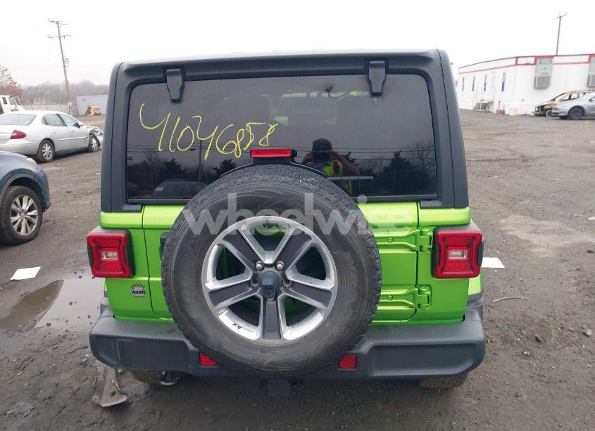 Photo 17 of 2018 Jeep Wrangler UNLIMITED SAHARA 4X4 (VIN 1C4HJXEN0JW285357)