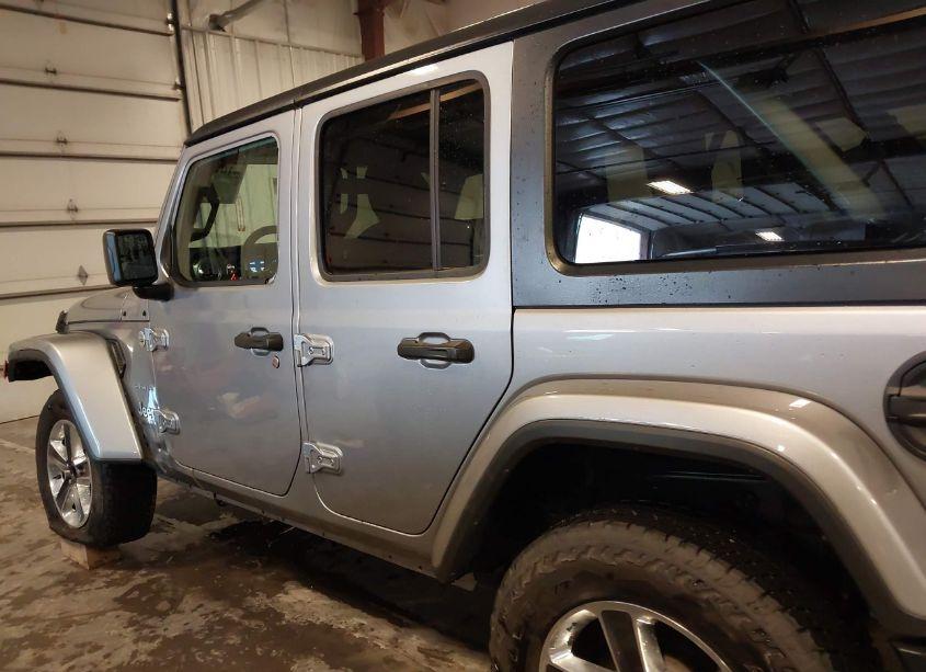 Photo 15 of 2019 Jeep Wrangler UNLIMITED SAHARA 4X4 (VIN 1C4HJXEN0KW527985)