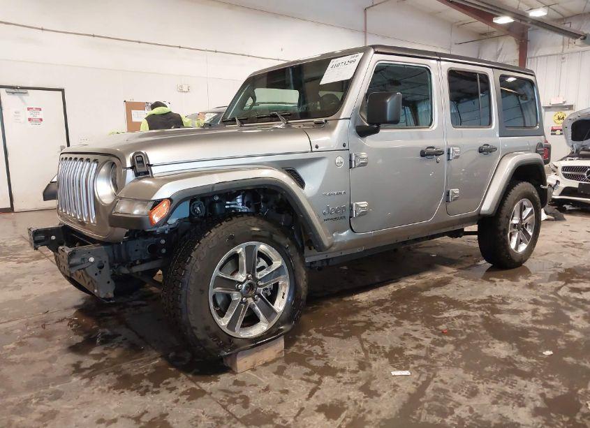 Photo 2 of 2019 Jeep Wrangler UNLIMITED SAHARA 4X4 (VIN 1C4HJXEN0KW527985)