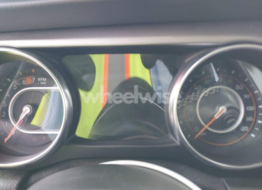 Photo 7 of 2019 Jeep Wrangler UNLIMITED SAHARA 4X4 (VIN 1C4HJXEN0KW623325)