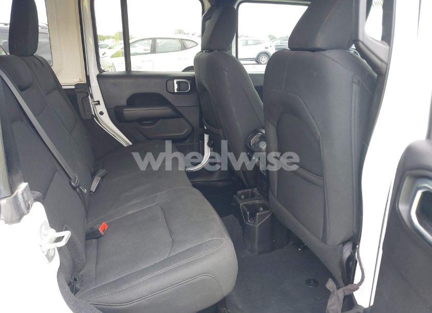 Photo 8 of 2019 Jeep Wrangler UNLIMITED SAHARA 4X4 (VIN 1C4HJXEN0KW623325)