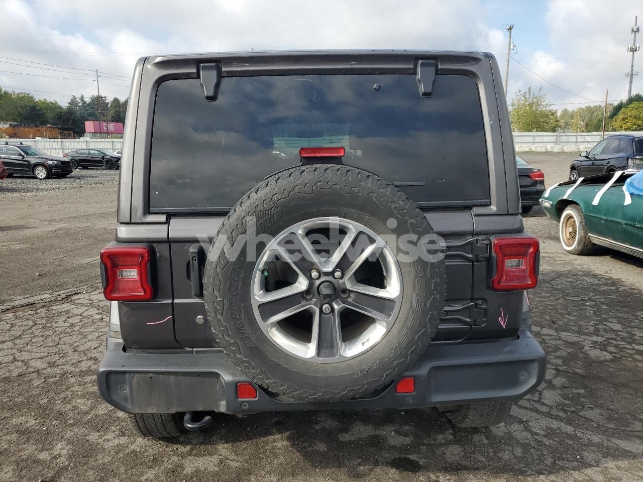 Photo 6 of 2020 JEEP WRANGLER UNLIMITED SAHARA (VIN 1C4HJXEN0LW203954)