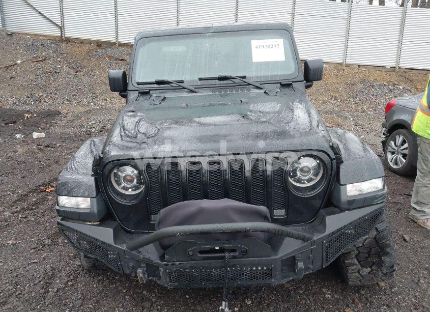 Photo 13 of 2021 Jeep Wrangler UNLIMITED SAHARA 4X4 (VIN 1C4HJXEN0MW502118)