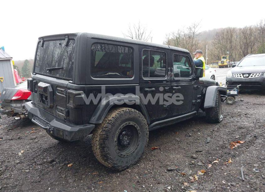 Photo 4 of 2021 Jeep Wrangler UNLIMITED SAHARA 4X4 (VIN 1C4HJXEN0MW502118)