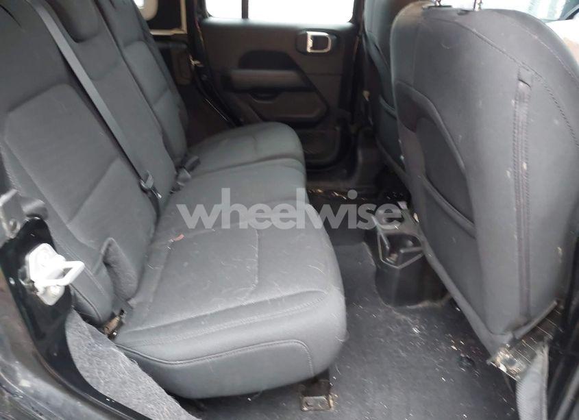 Photo 8 of 2021 Jeep Wrangler UNLIMITED SAHARA 4X4 (VIN 1C4HJXEN0MW502118)