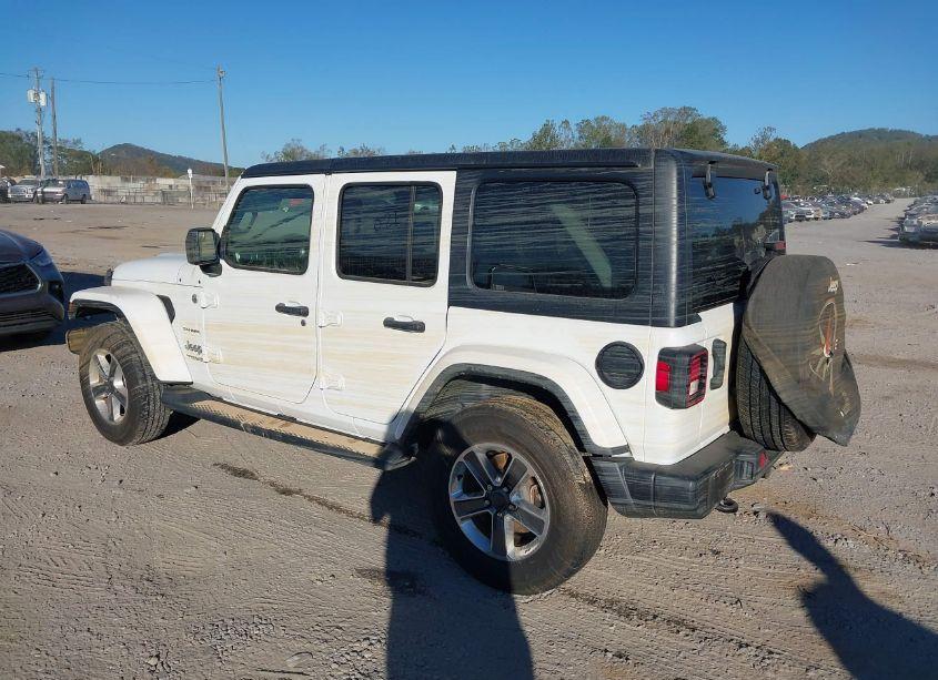 Photo 3 of 2021 Jeep Wrangler UNLIMITED SAHARA 4X4 (VIN 1C4HJXEN0MW815489)