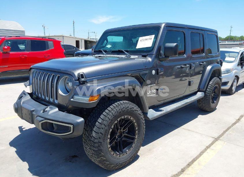 Photo 2 of 2018 Jeep Wrangler UNLIMITED SAHARA 4X4 (VIN 1C4HJXEN1JW236779)