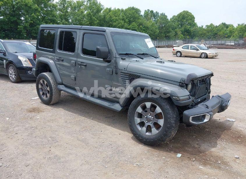2018 Jeep Wrangler UNLIMITED SAHARA 4X4 (VIN 1C4HJXEN1JW320942) main photo