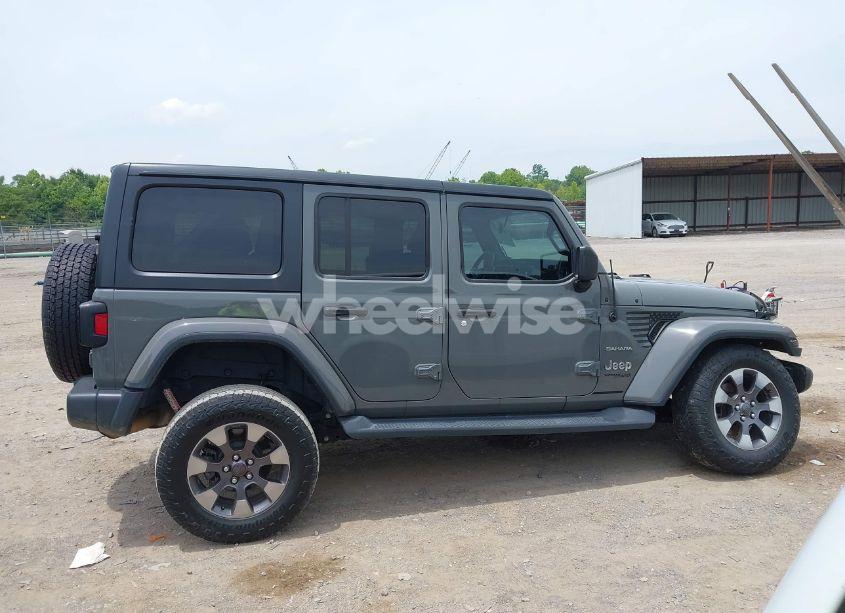 Photo 13 of 2018 Jeep Wrangler UNLIMITED SAHARA 4X4 (VIN 1C4HJXEN1JW320942)