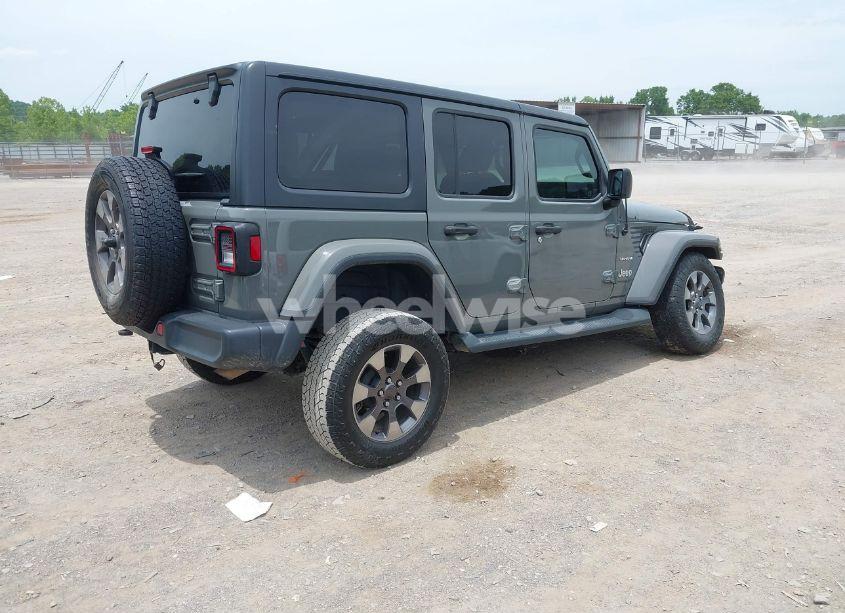Photo 4 of 2018 Jeep Wrangler UNLIMITED SAHARA 4X4 (VIN 1C4HJXEN1JW320942)