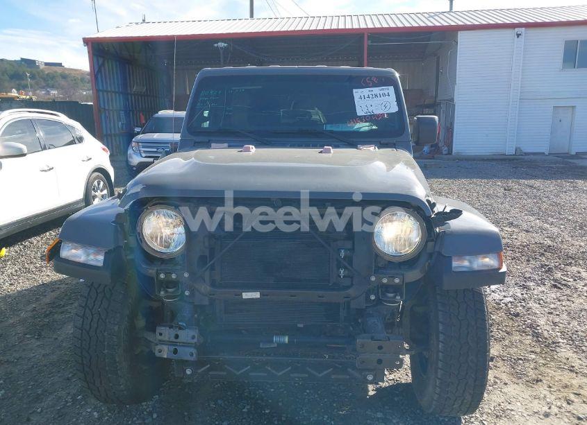 Photo 12 of 2019 Jeep Wrangler UNLIMITED SAHARA 4X4 (VIN 1C4HJXEN1KW524321)