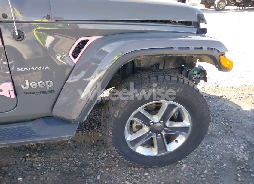 Photo 17 of 2019 Jeep Wrangler UNLIMITED SAHARA 4X4 (VIN 1C4HJXEN1KW524321)