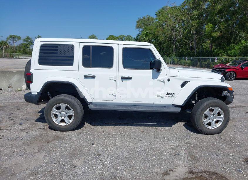 Photo 14 of 2020 Jeep Wrangler UNLIMITED SAHARA ALTITUDE 4X4 (VIN 1C4HJXEN1LW104950)