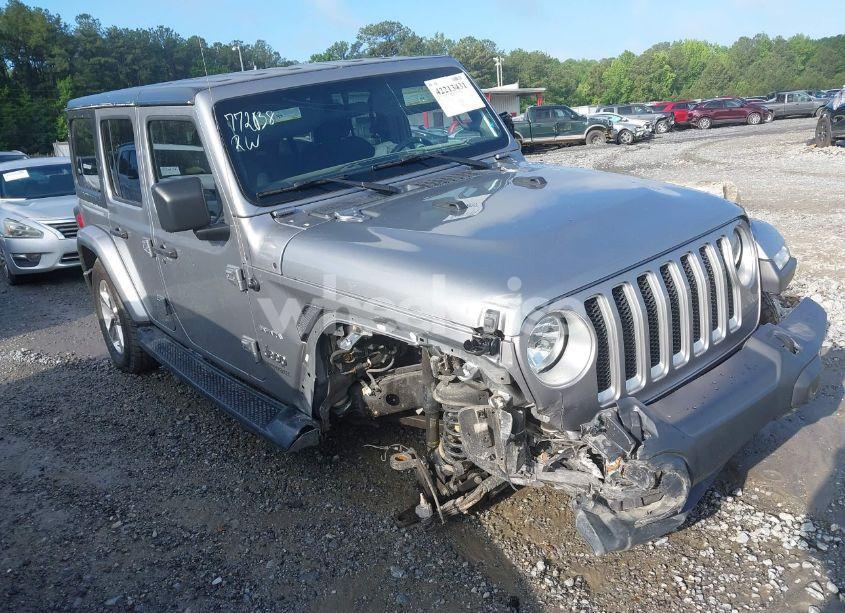 2020 Jeep Wrangler UNLIMITED SAHARA 4X4 (VIN 1C4HJXEN1LW204563) main photo