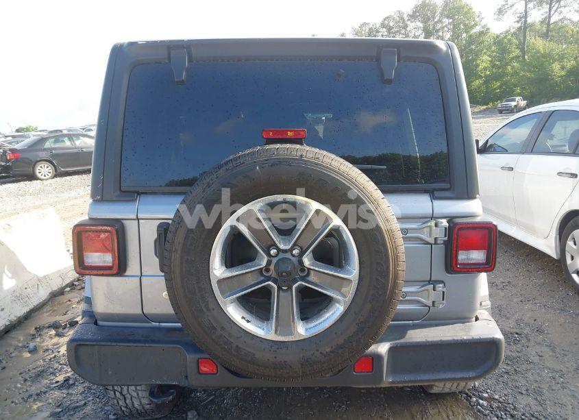 Photo 16 of 2020 Jeep Wrangler UNLIMITED SAHARA 4X4 (VIN 1C4HJXEN1LW204563)