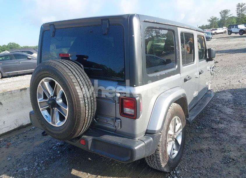 Photo 4 of 2020 Jeep Wrangler UNLIMITED SAHARA 4X4 (VIN 1C4HJXEN1LW204563)