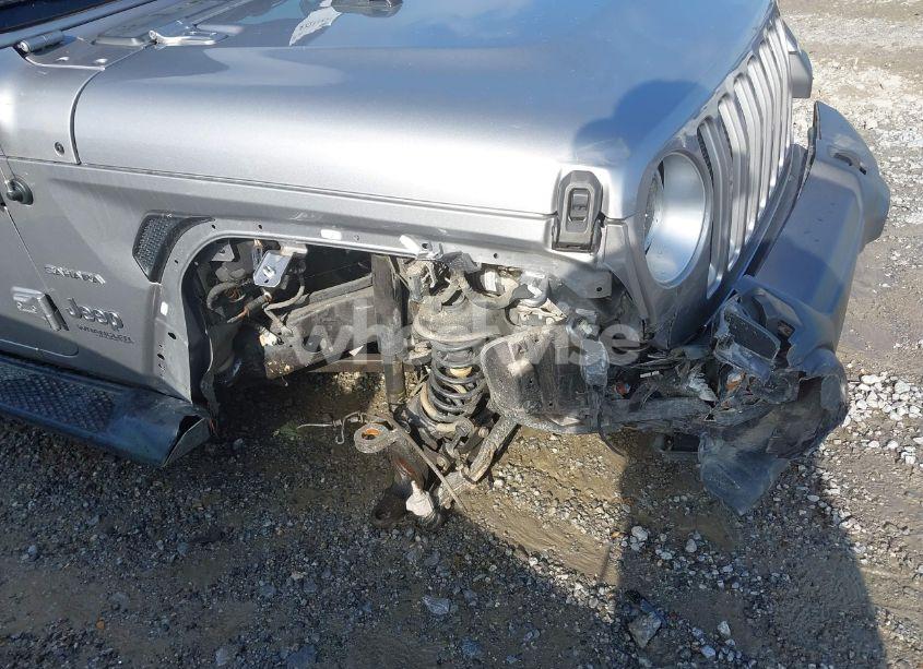 Photo 6 of 2020 Jeep Wrangler UNLIMITED SAHARA 4X4 (VIN 1C4HJXEN1LW204563)