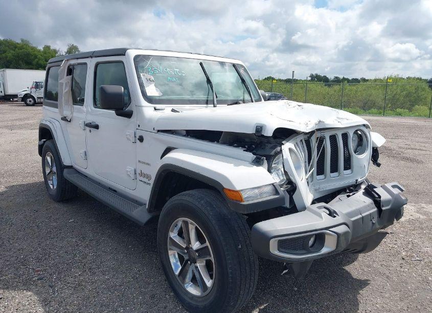 2018 Jeep Wrangler UNLIMITED SAHARA 4X4 (VIN 1C4HJXEN2JW295808) main photo
