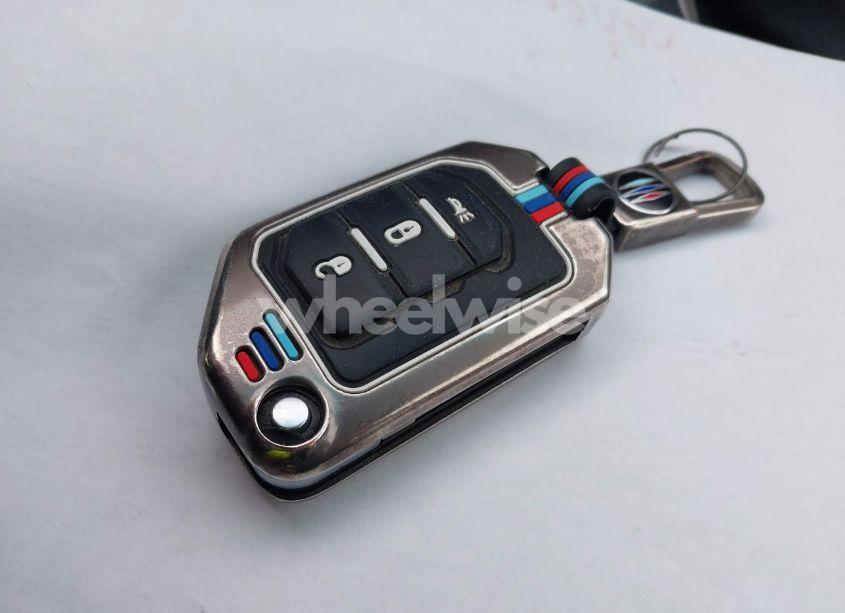 Photo 11 of 2019 Jeep Wrangler UNLIMITED SAHARA 4X4 (VIN 1C4HJXEN2KW594605)