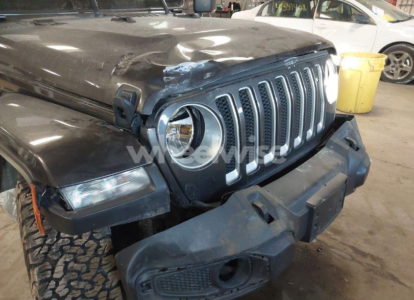 Photo 6 of 2019 Jeep Wrangler UNLIMITED SAHARA 4X4 (VIN 1C4HJXEN2KW594605)