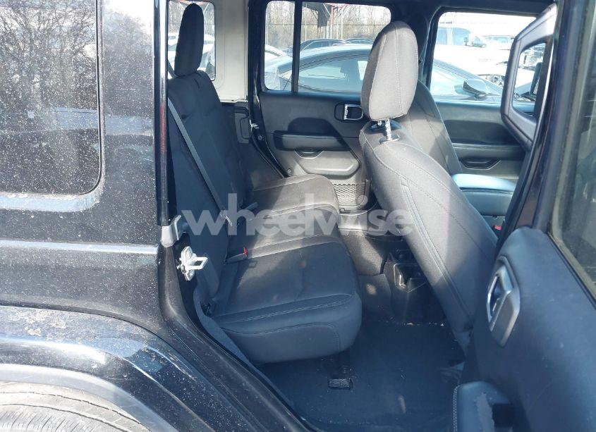 Photo 8 of 2020 Jeep Wrangler UNLIMITED SAHARA 4X4 (VIN 1C4HJXEN2LW221842)