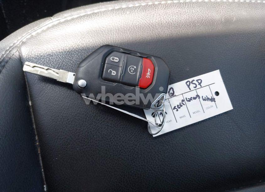 Photo 11 of 2021 Jeep Wrangler UNLIMITED SAHARA ALTITUDE 4X4 (VIN 1C4HJXEN2MW528137)