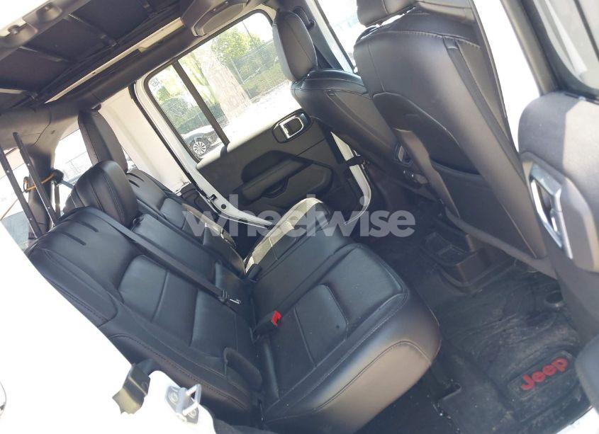 Photo 8 of 2021 Jeep Wrangler UNLIMITED SAHARA ALTITUDE 4X4 (VIN 1C4HJXEN2MW528137)