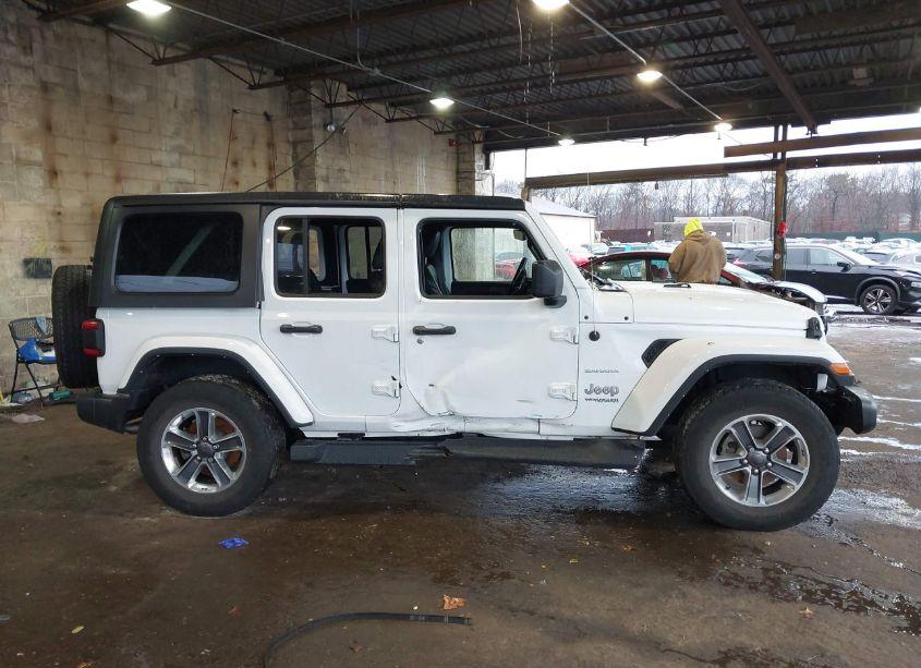 Photo 13 of 2021 Jeep Wrangler UNLIMITED SAHARA 4X4 (VIN 1C4HJXEN2MW704359)