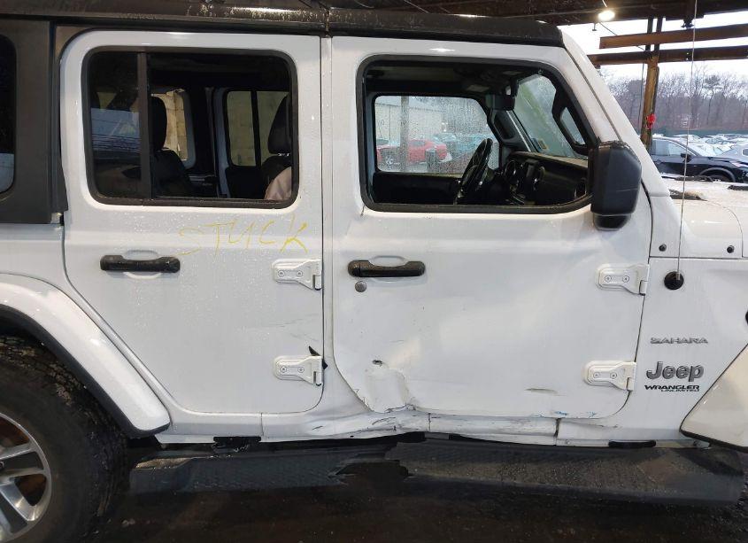 Photo 6 of 2021 Jeep Wrangler UNLIMITED SAHARA 4X4 (VIN 1C4HJXEN2MW704359)