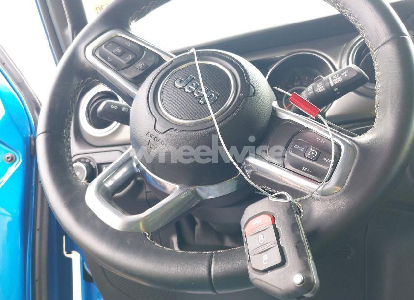 Photo 11 of 2021 Jeep Wrangler UNLIMITED SAHARA 4X4 (VIN 1C4HJXEN2MW783709)