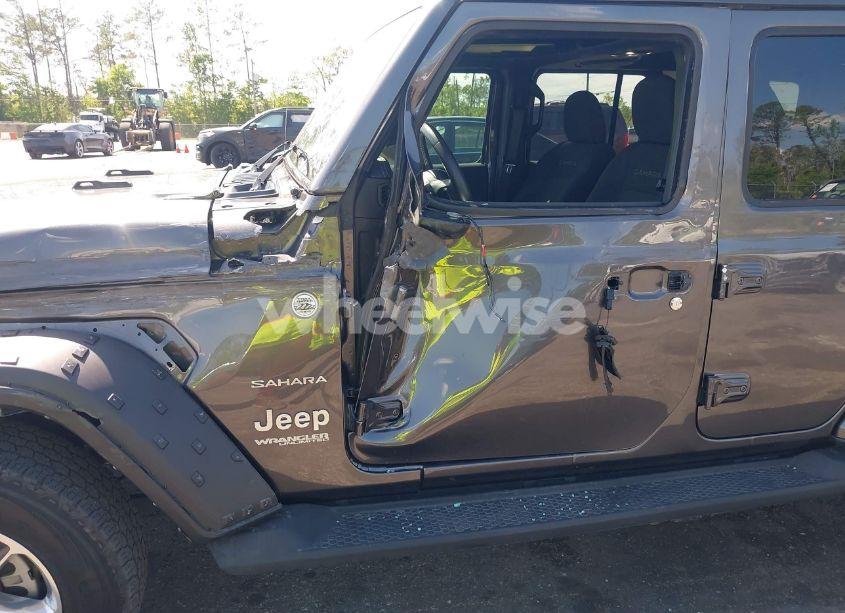 Photo 6 of 2022 Jeep Wrangler UNLIMITED SAHARA 4X4 (VIN 1C4HJXEN2NW194502)