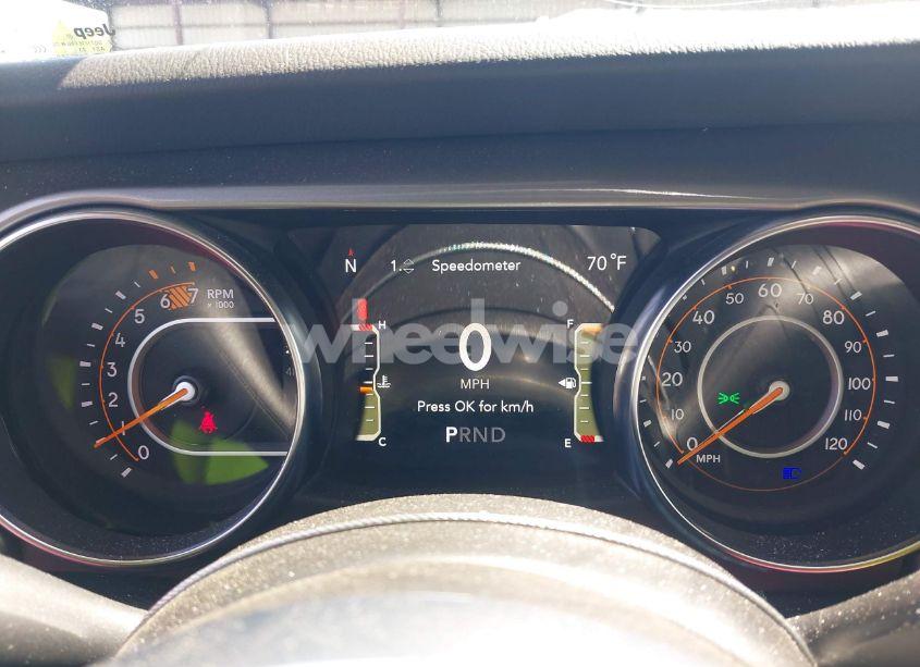 Photo 7 of 2022 Jeep Wrangler UNLIMITED SAHARA 4X4 (VIN 1C4HJXEN2NW194502)