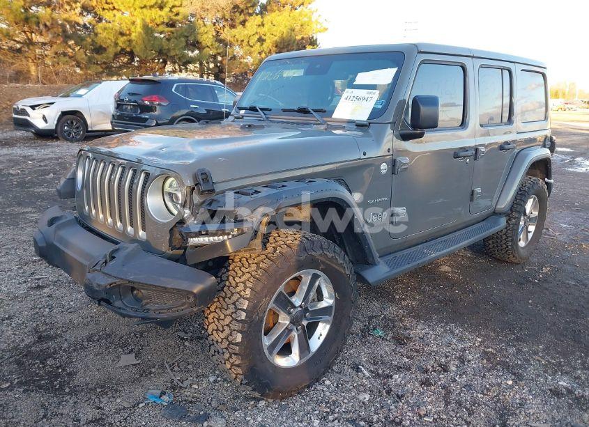Photo 2 of 2019 Jeep Wrangler UNLIMITED SAHARA 4X4 (VIN 1C4HJXEN3KW512168)
