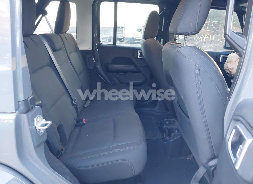 Photo 8 of 2019 Jeep Wrangler UNLIMITED SAHARA 4X4 (VIN 1C4HJXEN3KW512168)